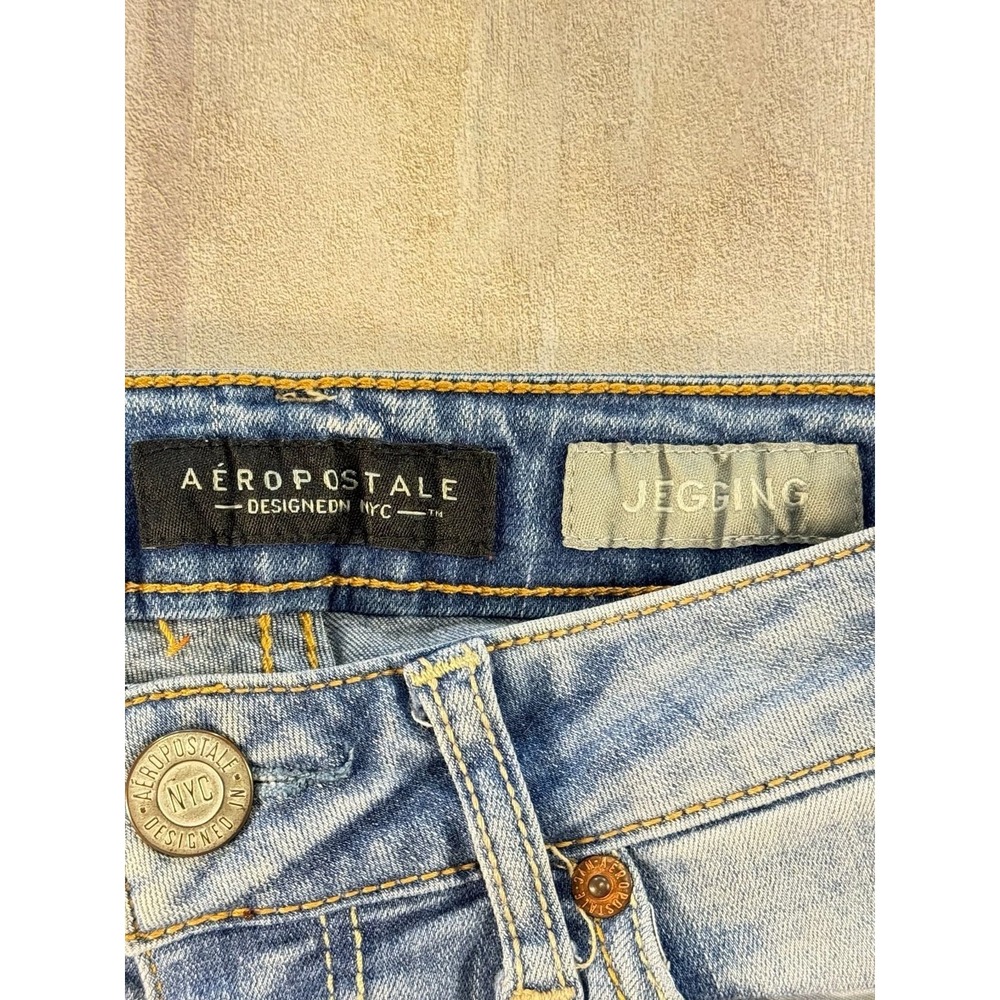 Aéropostale Light Wash Denim Jeggings Size 2 Short - Picture 3 of 6